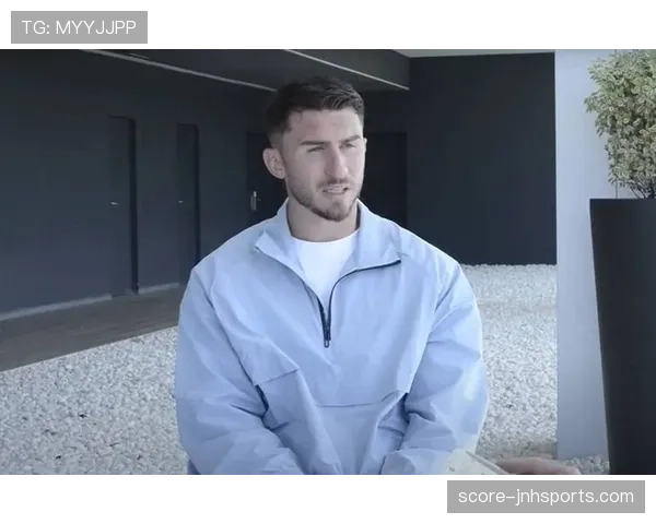 拉波尔特防线硬度下滑,曼城后卫线面临连续考验 拉波尔特防线硬度下滑,曼城后卫线面临连续考验